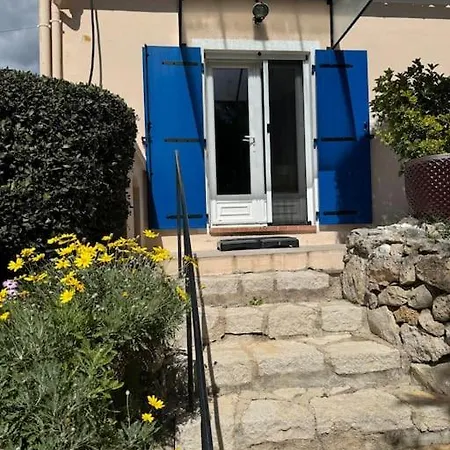 Au Calme A Avec Piscine Et Privee * Grasse