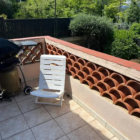 Au Calme A Avec Piscine Et Privee *