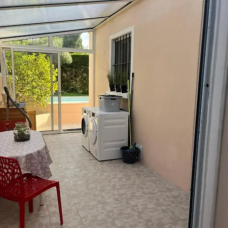 Au Calme A Avec Piscine Et Privee Villa *